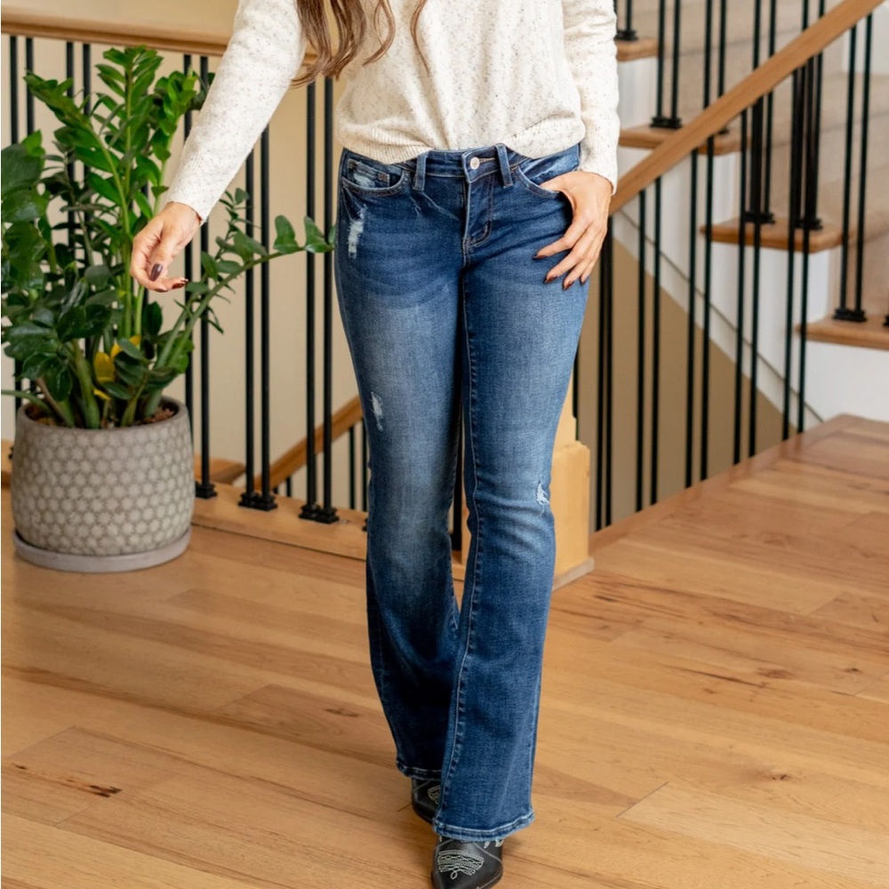 Stylish Blue Boot Cut Jeans for Women - Picture 4 of 5